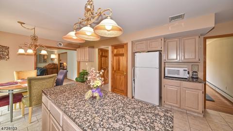 2 Timberline Dr, Wayne, NJ 07470 photo 8
