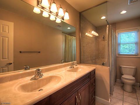 15 Hanover Pl, Wayne, NJ 07470 photo 20