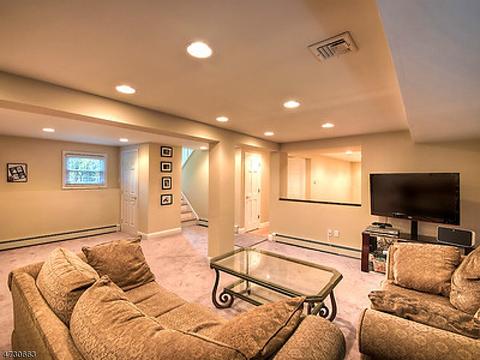 15 Hanover Pl, Wayne, NJ 07470 photo 9