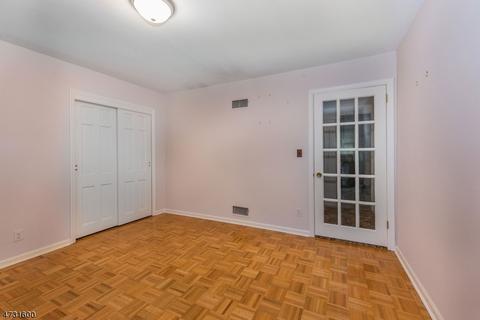 618 Summit Ave, Hackensack, NJ 07601 photo 9