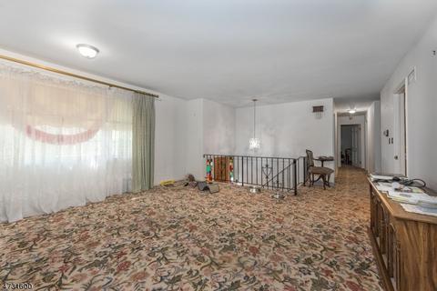 618 Summit Ave, Hackensack, NJ 07601 photo 4