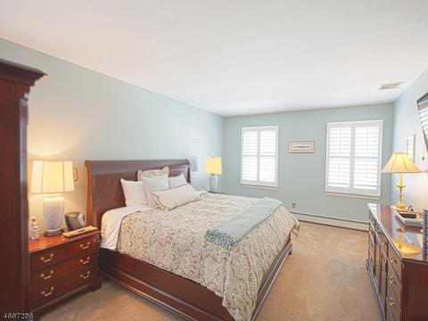 14 Gibbs Dr, Wayne, NJ 07470 photo 13