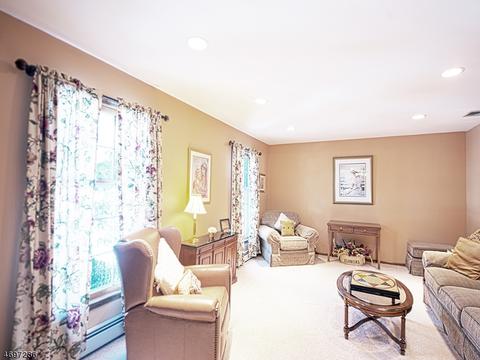 14 Gibbs Dr, Wayne, NJ 07470 photo 7