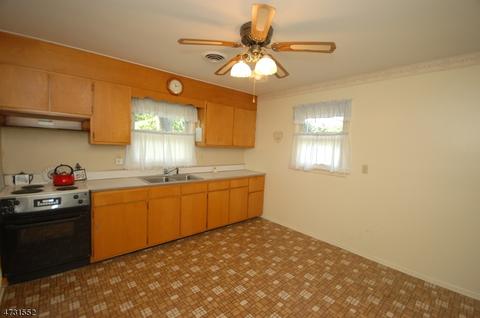 164 Shepherd Ave, Middlesex, NJ 08846 photo 8