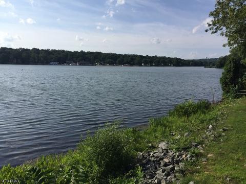 40 Lake Dr E, Wayne, NJ 07470 photo 15