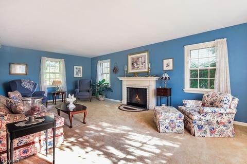 40 Lake Dr E, Wayne, NJ 07470 photo 7