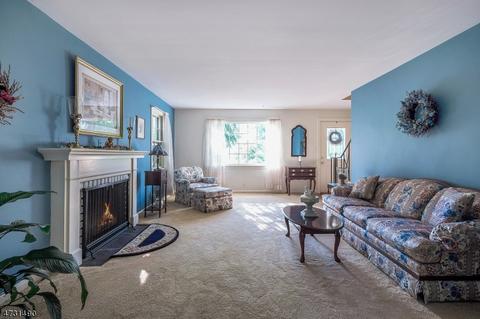 40 Lake Dr E, Wayne, NJ 07470 photo 11