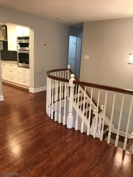 8 Beaver Dam Rd, Randolph, NJ 07869 photo 3