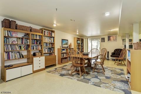 16 Birdseye Cir, Wayne, NJ 07470 photo 15
