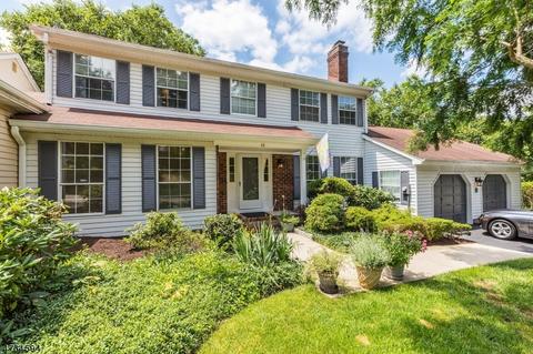 16 Birdseye Cir, Wayne, NJ 07470 photo 1