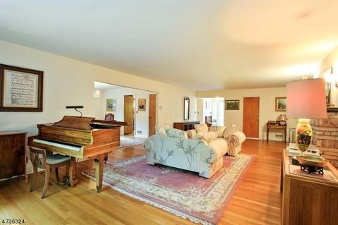 634 Springfield Ave, Summit, NJ 07901 photo 3