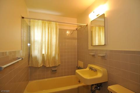 27 Glen Rd, Wayne, NJ 07470 photo 14