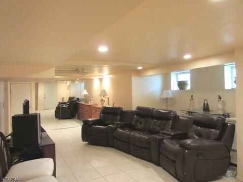 299 Park St, Hackensack, NJ 07601 photo 12