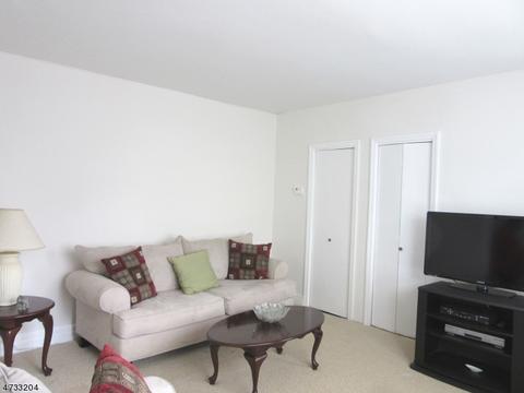 299 Park St, Hackensack, NJ 07601 photo 14