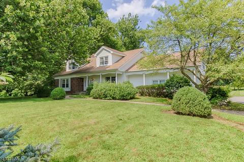 1275 Ratzer Rd, Wayne, NJ 07470 photo 1