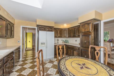 66 Algonquin Trl, Wayne, NJ 07470 photo 8