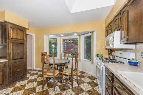 66 Algonquin Trl, Wayne, NJ 07470 photo 9