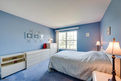 72 Saxton Dr, Hackettstown, NJ 07840 photo 10
