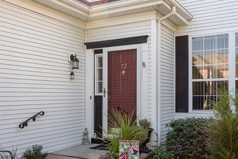 72 Saxton Dr, Hackettstown, NJ 07840 photo 2