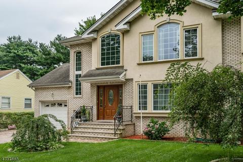 50 Alden Rd, Paramus, NJ 07652 photo 2