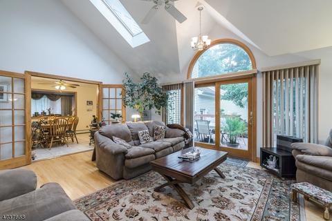 50 Alden Rd, Paramus, NJ 07652 photo 13