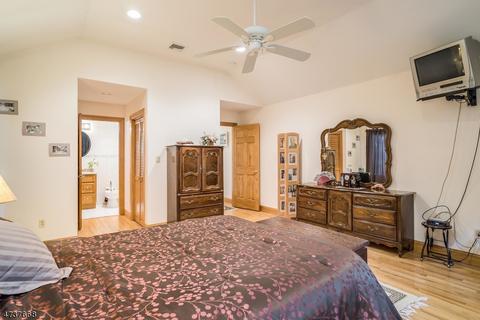 50 Alden Rd, Paramus, NJ 07652 photo 15