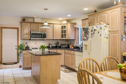 50 Alden Rd, Paramus, NJ 07652 photo 8