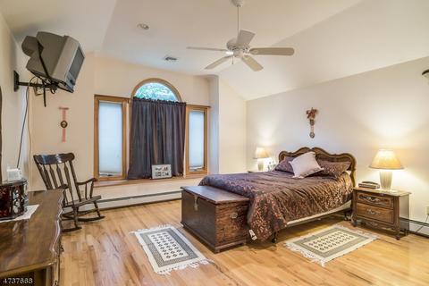 50 Alden Rd, Paramus, NJ 07652 photo 14