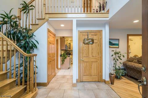 50 Alden Rd, Paramus, NJ 07652 photo 3