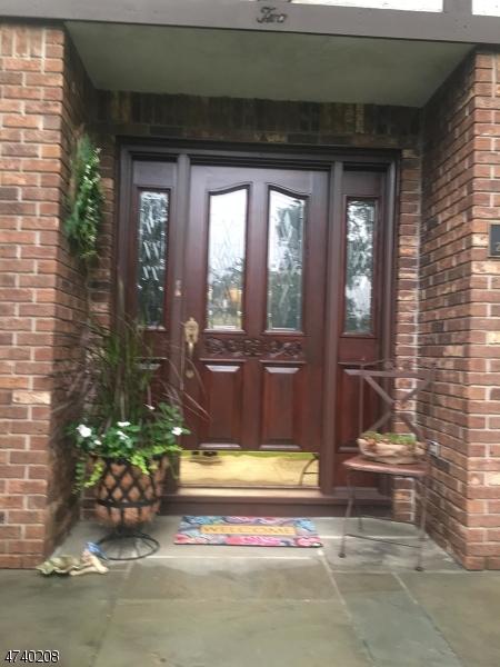 2 Fox Hollow Ct, Wayne, NJ 07470 photo 3
