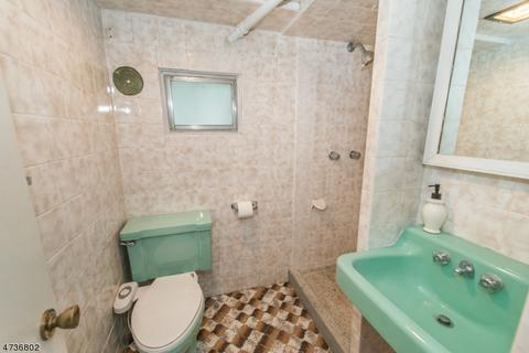 262 Alps Rd, Wayne, NJ 07470 photo 24