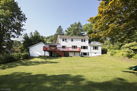 17 N Main St, Hackettstown, NJ 07840 photo 3