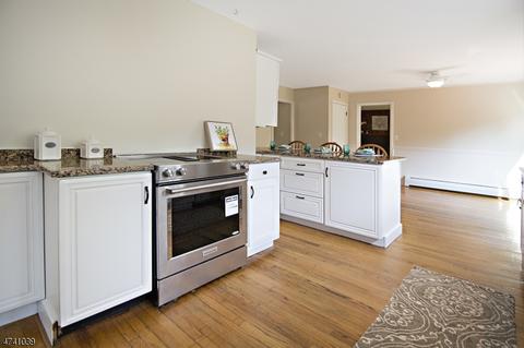 17 N Main St, Hackettstown, NJ 07840 photo 6