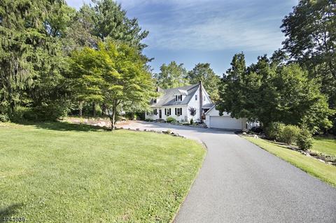 17 N Main St, Hackettstown, NJ 07840 photo 1