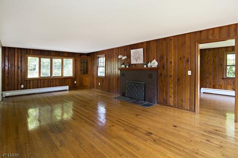 17 N Main St, Hackettstown, NJ 07840 photo 9