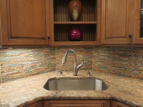 40 Lenox Rd, Wayne, NJ 07470 photo 9