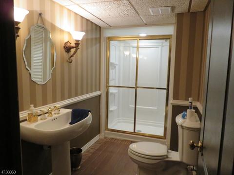 40 Lenox Rd, Wayne, NJ 07470 photo 20