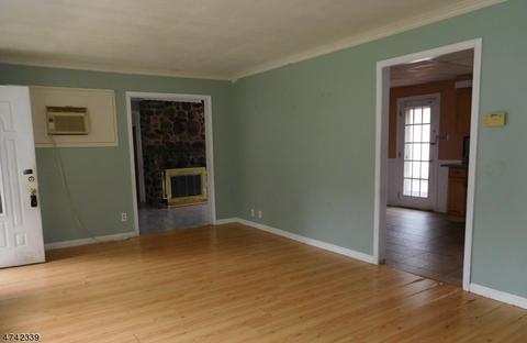 4 David Scott Dr, Wayne, NJ 07470 photo 7