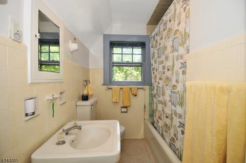 47 Rockview Ave, North Plainfield, NJ 07060 photo 14