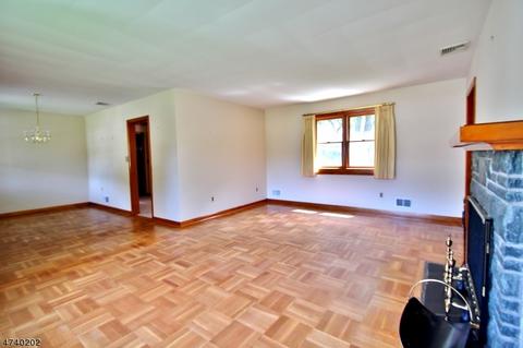 23 Christopher St, Dover, NJ 07801 photo 8