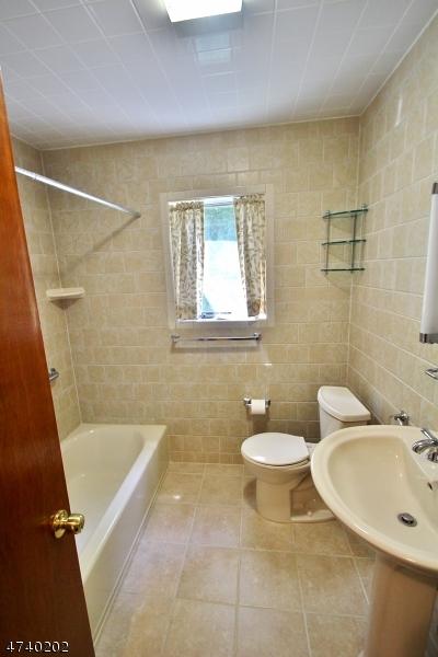 23 Christopher St, Dover, NJ 07801 photo 6