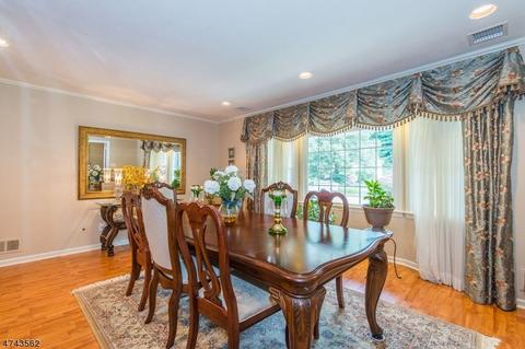 52 Oxbow Pl, Wayne, NJ 07470 photo 5
