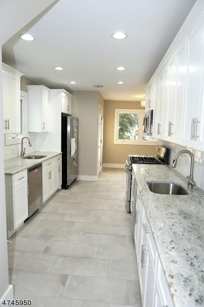 149 Brook Ave, Passaic, NJ 07055 photo 4