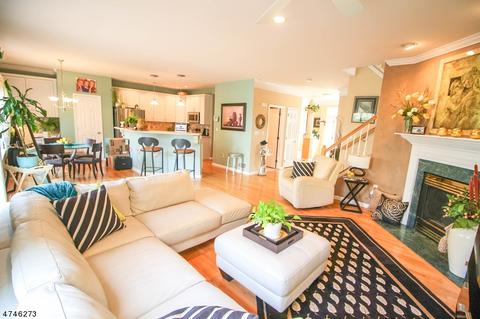 3 Queens Ln, Wayne, NJ 07470 photo 8