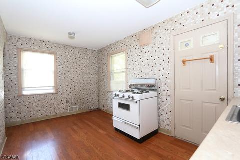 621 Summit Rd, Union, NJ 07083 photo 4