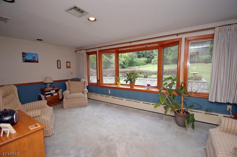 353 Parish Dr, Wayne, NJ 07470 photo 9