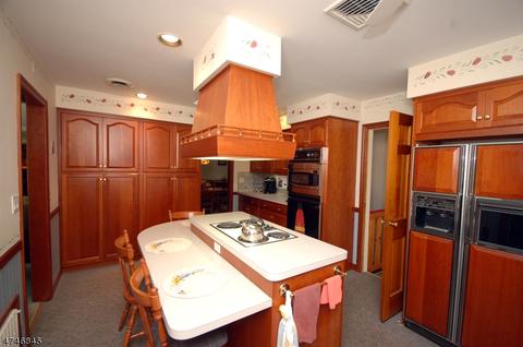 353 Parish Dr, Wayne, NJ 07470 photo 6