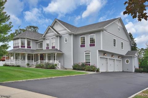 3 Augusta Dr, Wayne, NJ 07470 photo 2