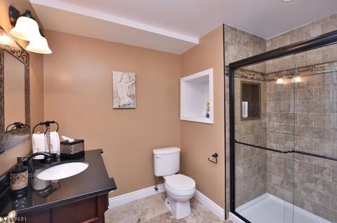 3 Augusta Dr, Wayne, NJ 07470 photo 23