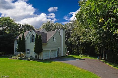 3 Cliffside Way, Andover, NJ 07821 photo 2